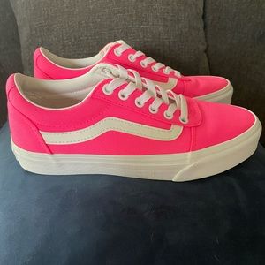 Hot Pink Vans OFF THE WALL size 7.5